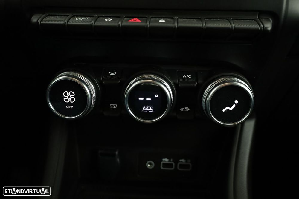 Renault Captur 1.0 TCe Techno Bi-Fuel - 13