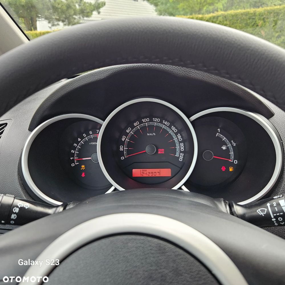 Kia Venga 1.6 CVVT Dream-Team Edition - 36