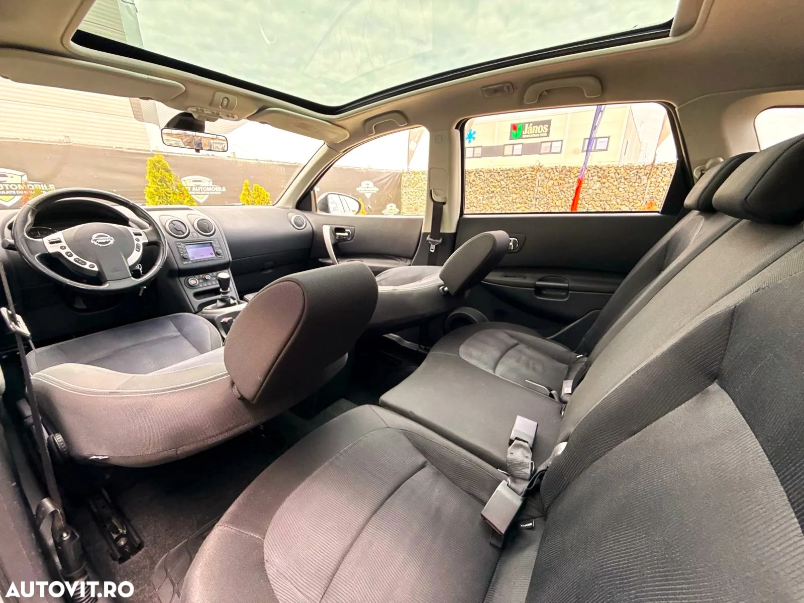 Nissan Qashqai+2 - 22