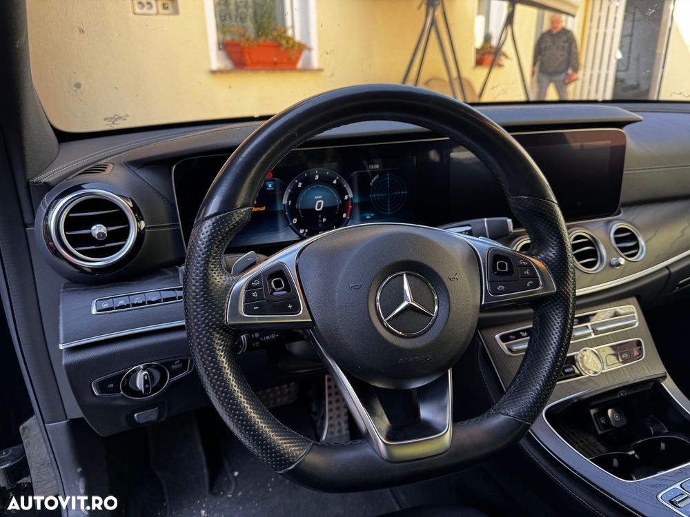 Mercedes-Benz E 350 d 4Matic 9G-TRONIC AMG Line - 9