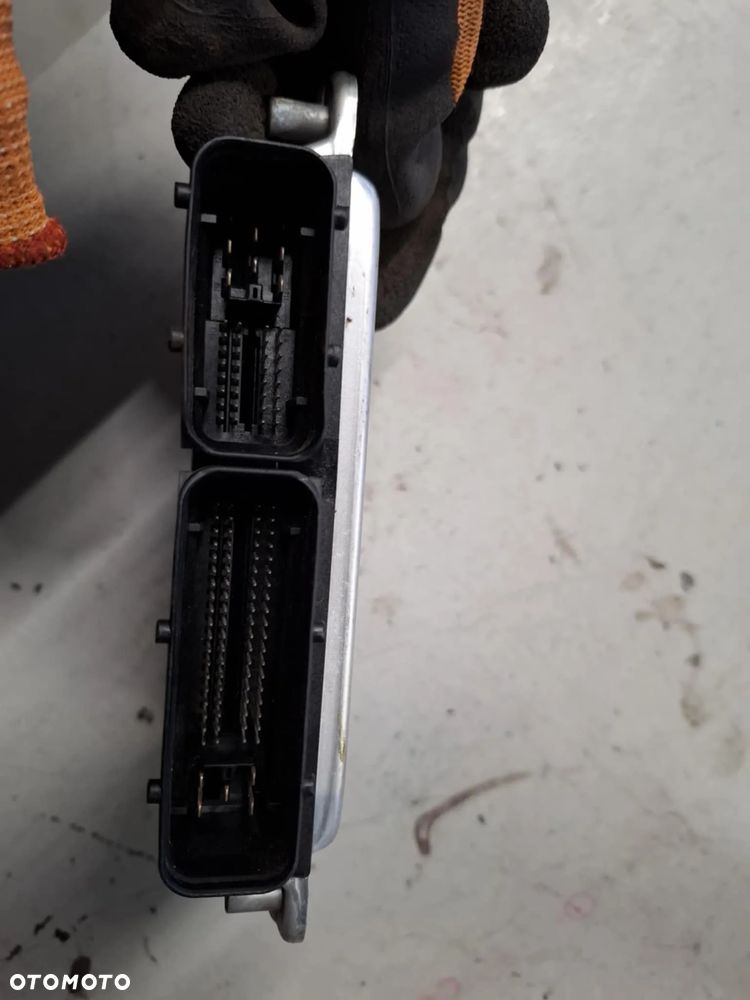 Sterownik Komputer Silnika 1.9tdi Audi OE 038906019JL - 3