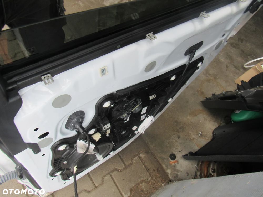 ford kuga mk3 5L tył prawe lewe drzwi - 11