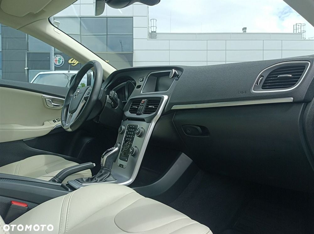 Volvo V40 - 12