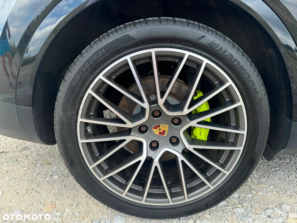 Porsche Cayenne E-Hybrid - 9