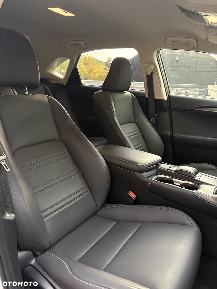 Lexus NX - 7