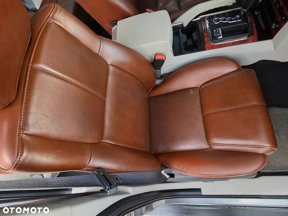 Jeep Commander 5.7 V8 Overland - 7
