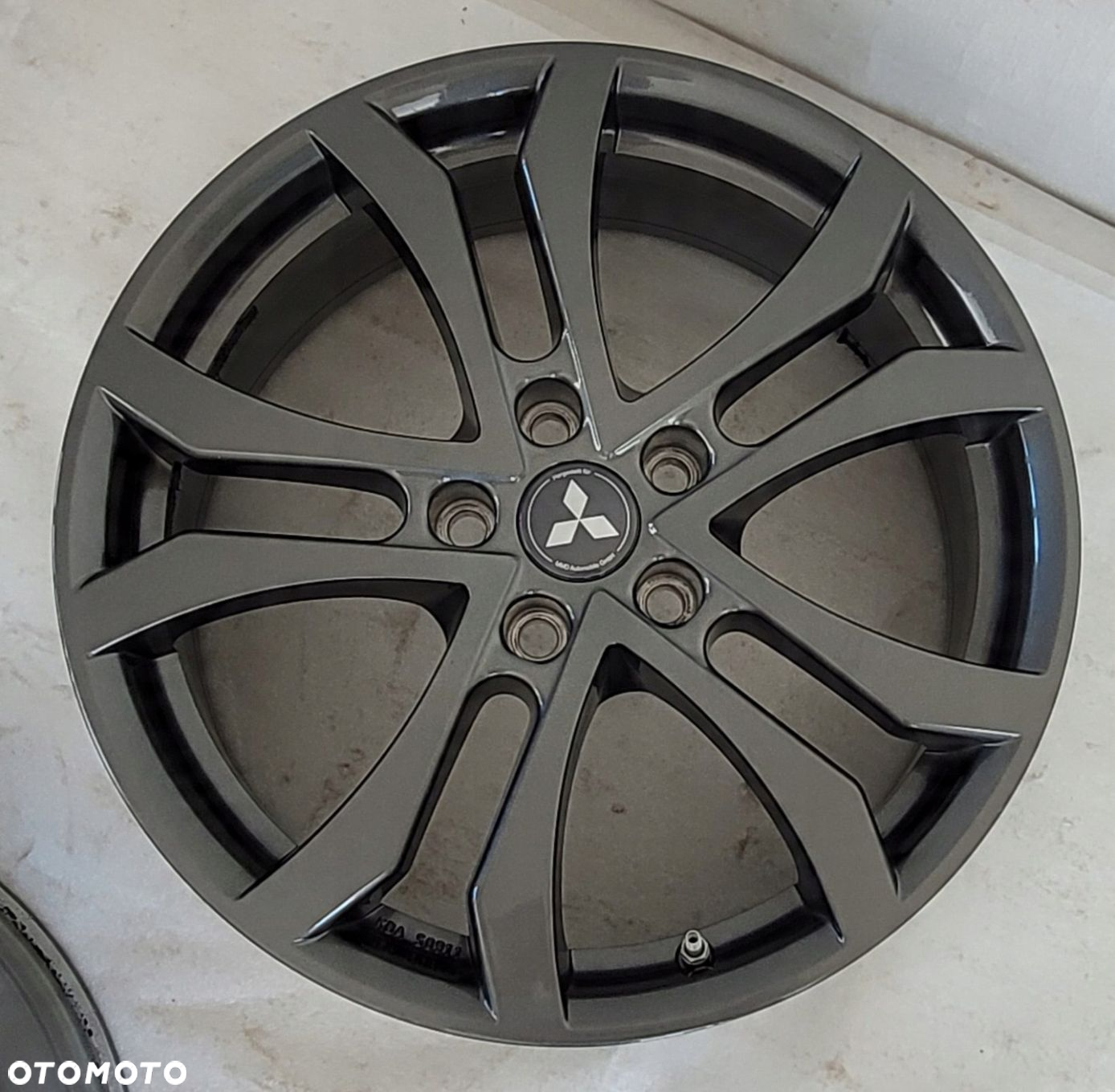 FELGI BROCK MITSUBISHI OUTLANDER ASX LANCER 7,5x18 18 ET39 5x114,3 - 7