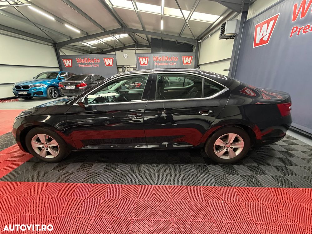 Skoda Superb 1.6 TDI DSG Active - 7