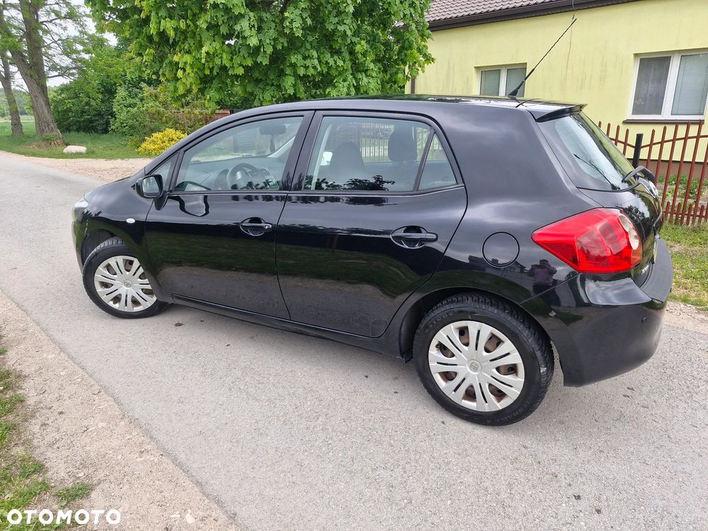 Toyota Auris 1.6 VVT-i Executive - 8