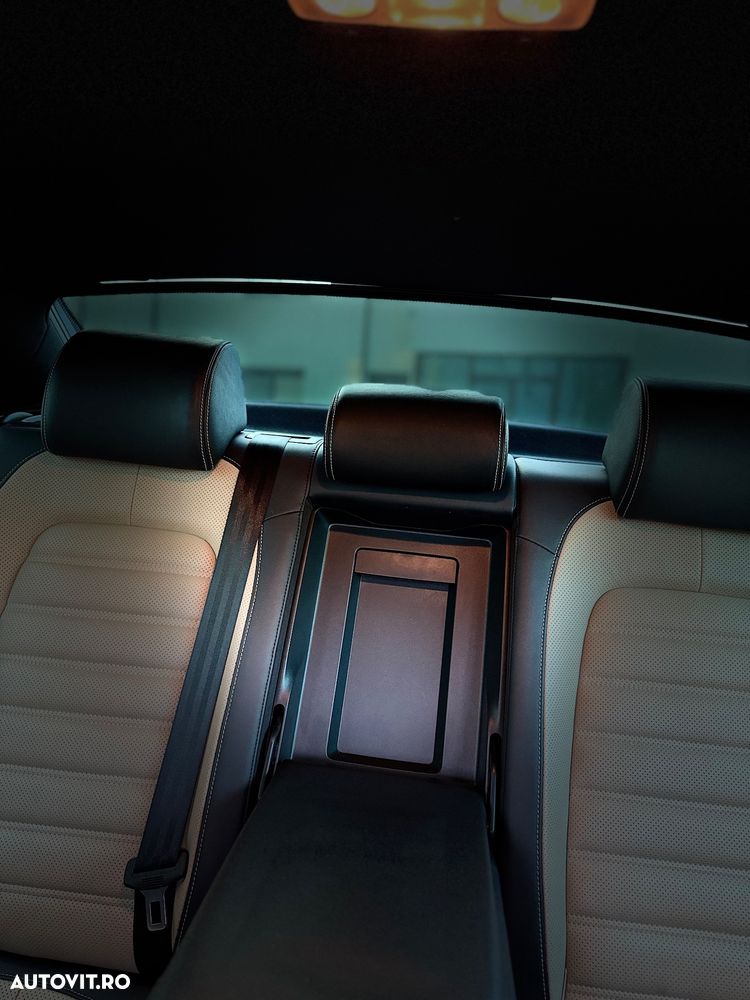 Volkswagen Passat CC - 33