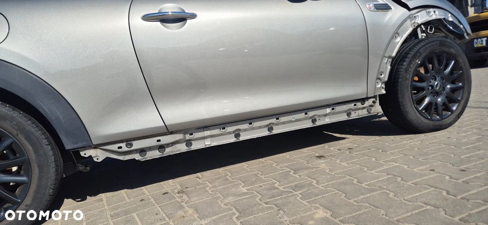 MINI ONE Standard - 7