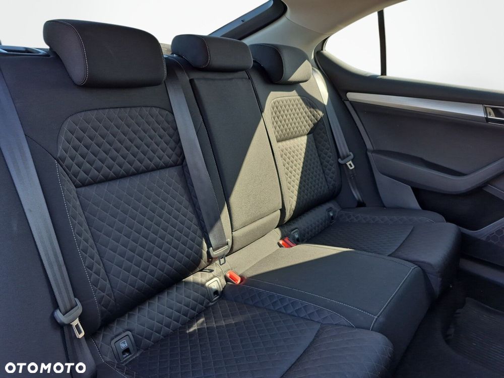 Skoda Superb 1.5 TSI Ambition - 17