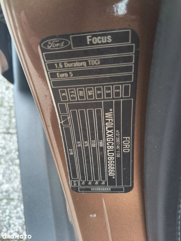 Ford Focus 1.6 TDCi DPF Champions Edition - 39