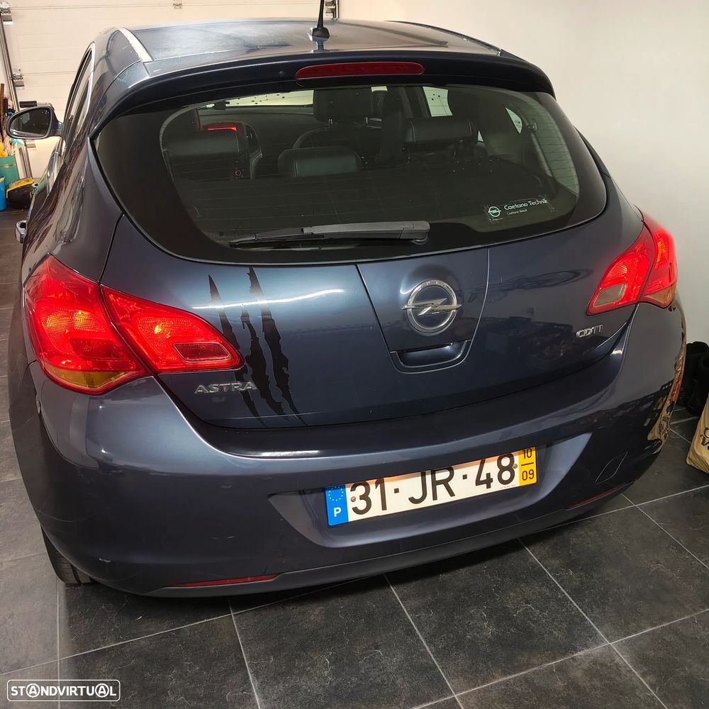 Opel Astra - 2