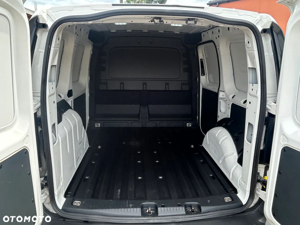 Volkswagen Caddy - 5