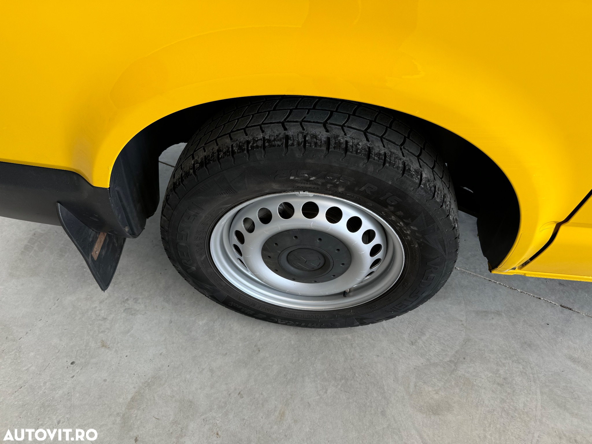 Volkswagen Transporter T5 - 23