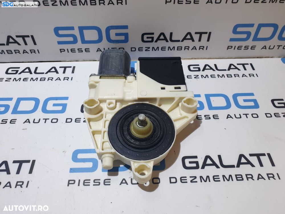 Motoras Geam Macara Electrica Usa Portiera Dreapta Spate Renault Megane 3 2008 - 2015 Cod 827306548R 0130822331 [L8792] - 3