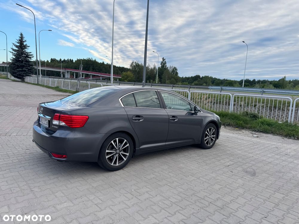 Toyota Avensis 2.0 Prestige NAVI - 5