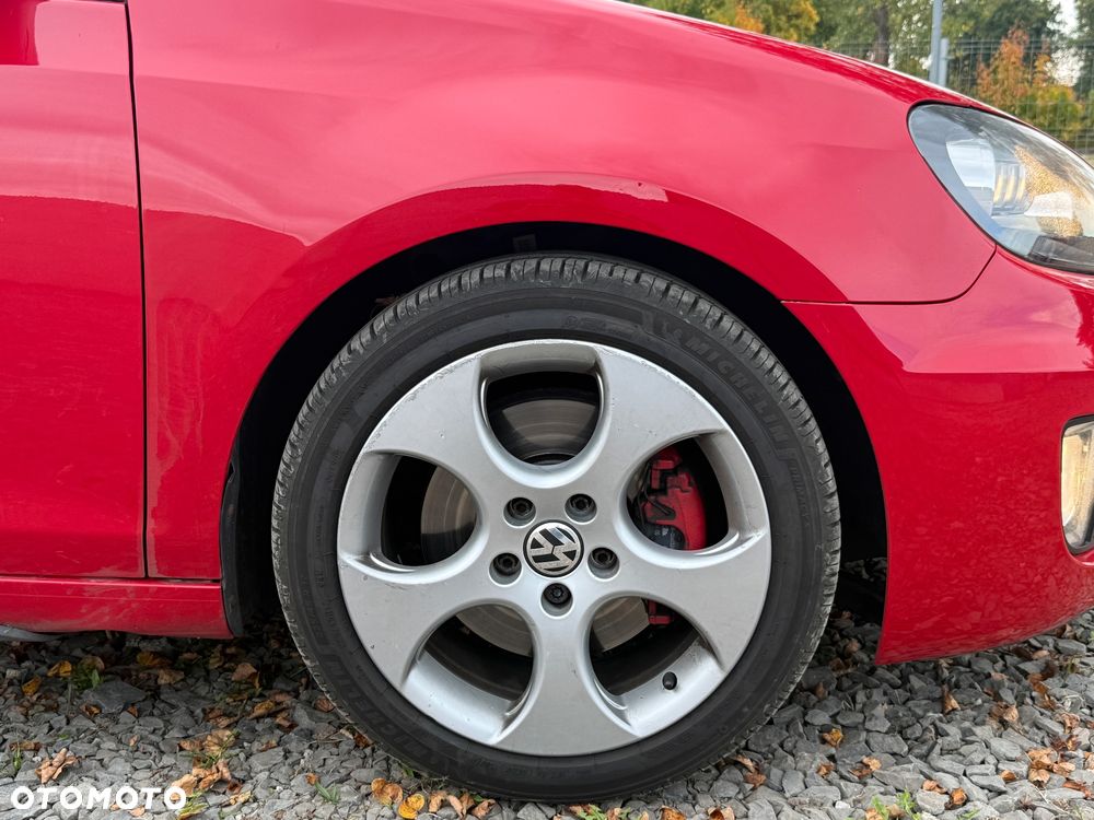 Volkswagen Golf - 11