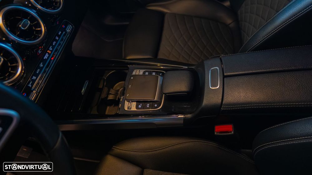 Mercedes-Benz GLB 180 d Progressive - 19