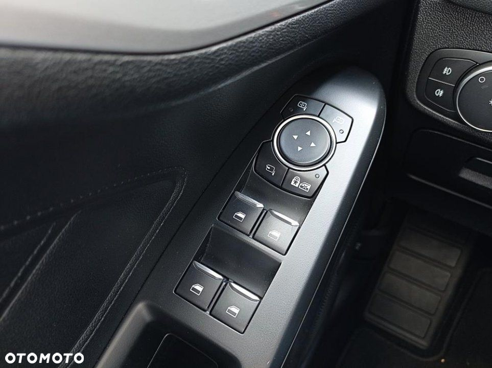 Ford Focus - 23