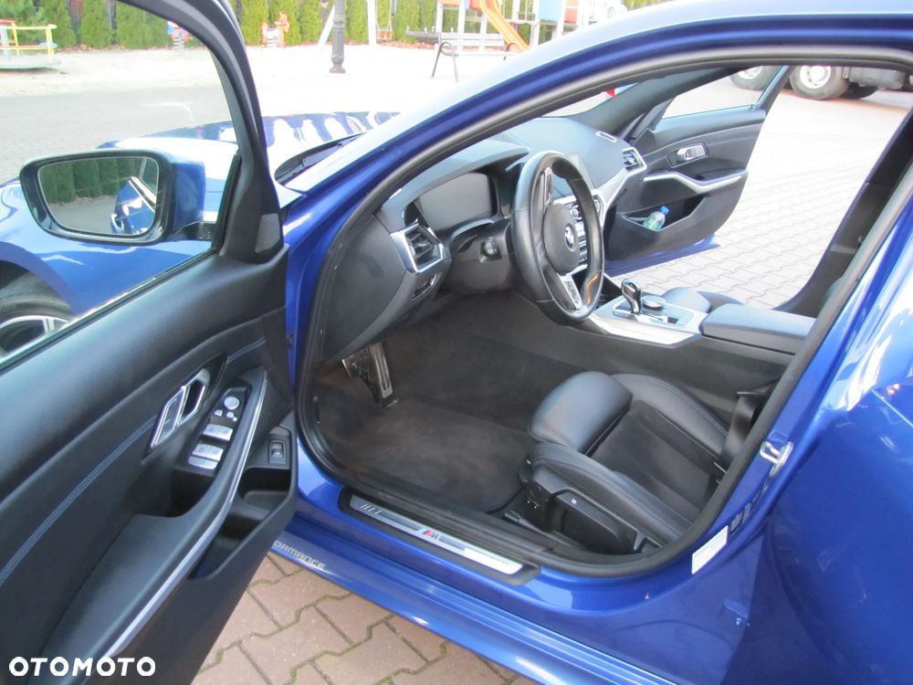 BMW Seria 3 320d M Sport Sport - 22