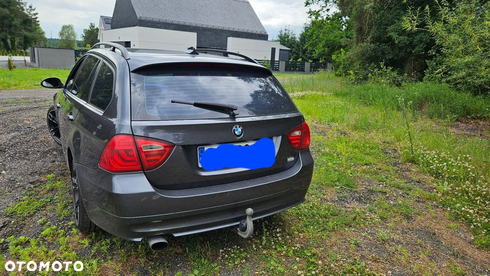 BMW Seria 3 320d - 4