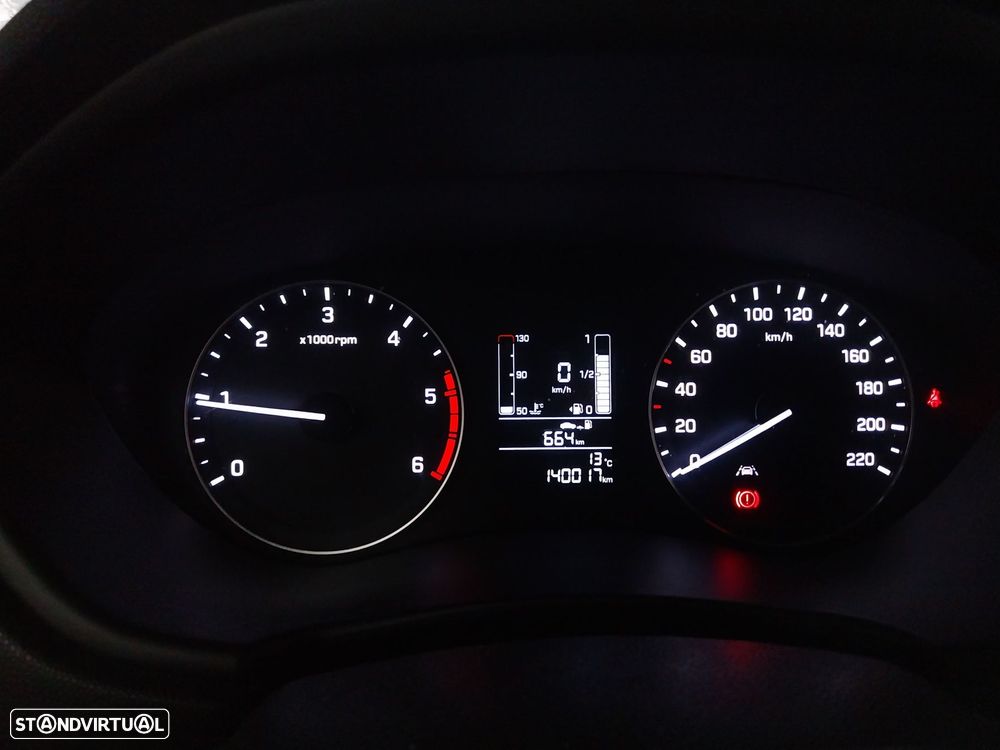 Hyundai i20 1.1 CRDi Comfort+Pack Look+JLL16 - 6