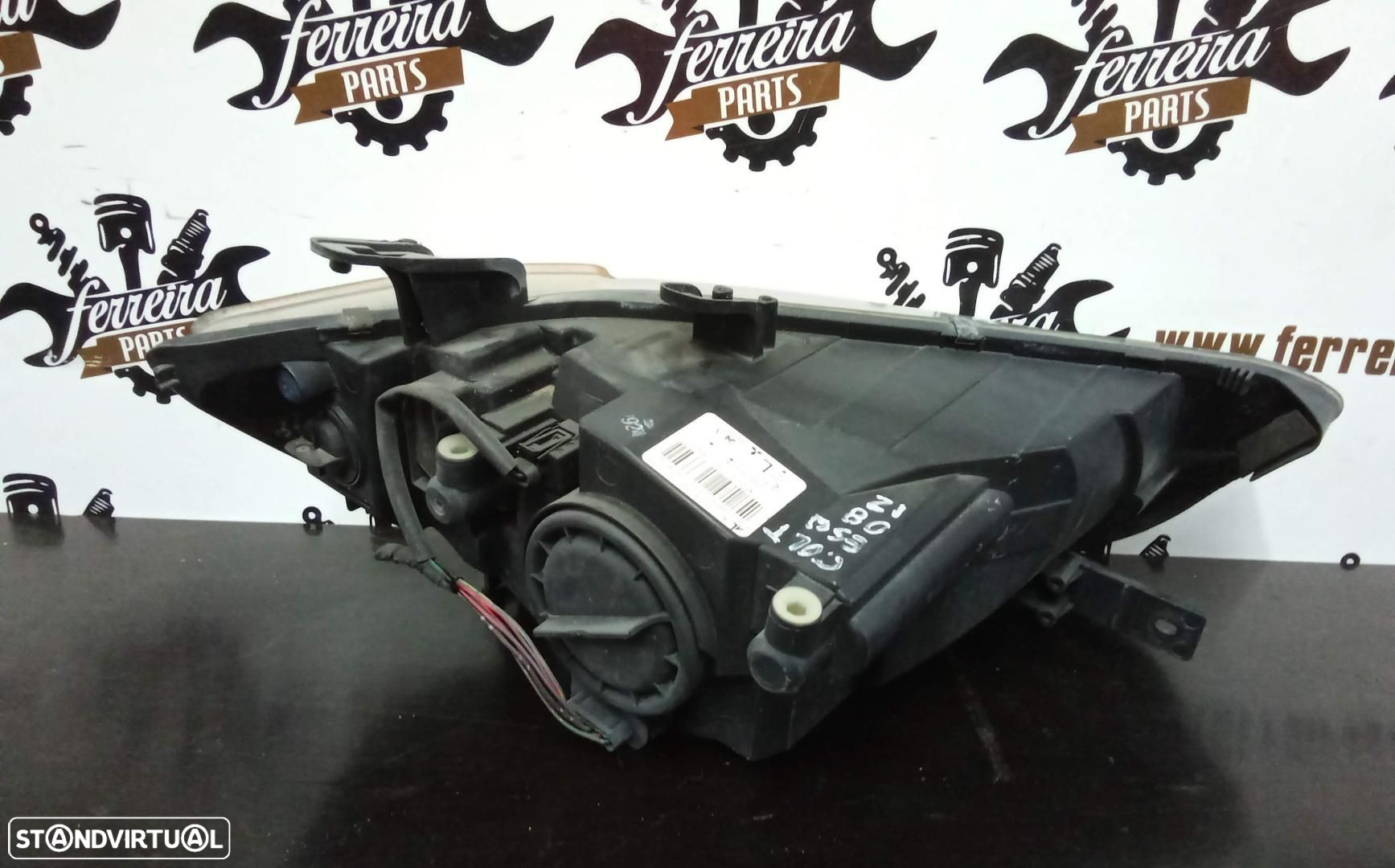 Farol Esquerdo MITSUBISHI COLT VI (Z3_A, Z2_A) Ref: 030124930100  | 2004 - 2012 - 2