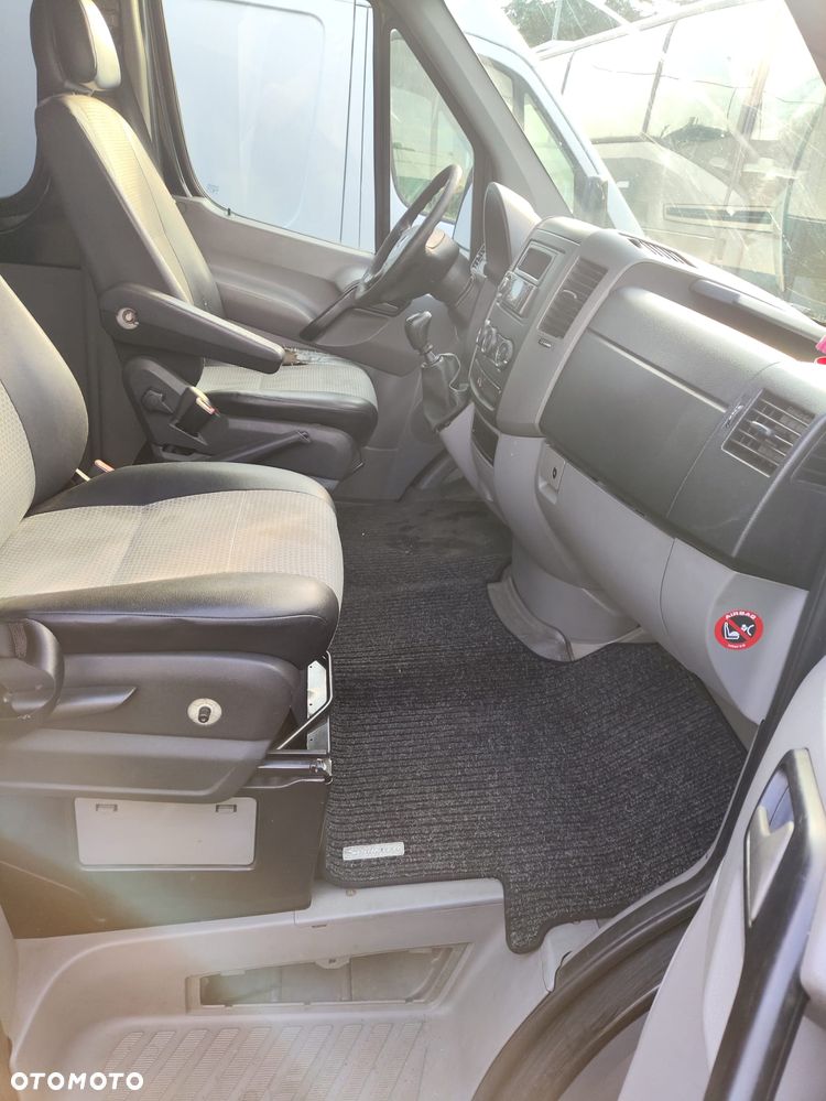 Mercedes-Benz Sprinter - 6