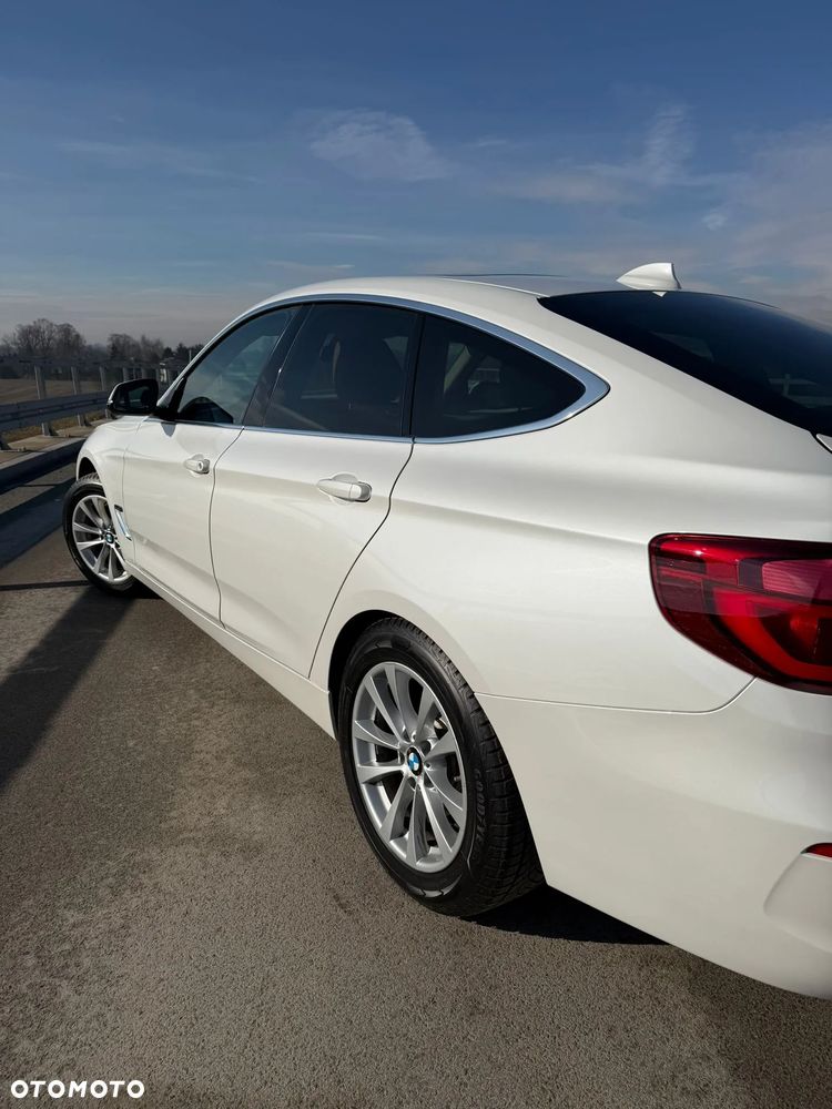 BMW Seria 3 320d Luxury Line - 27