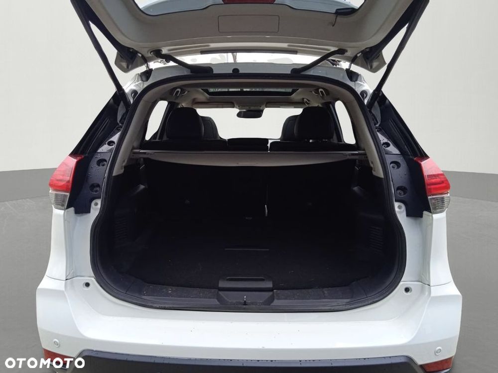 Nissan X-Trail 2.0 dCi Tekna 4WD Xtronic - 36