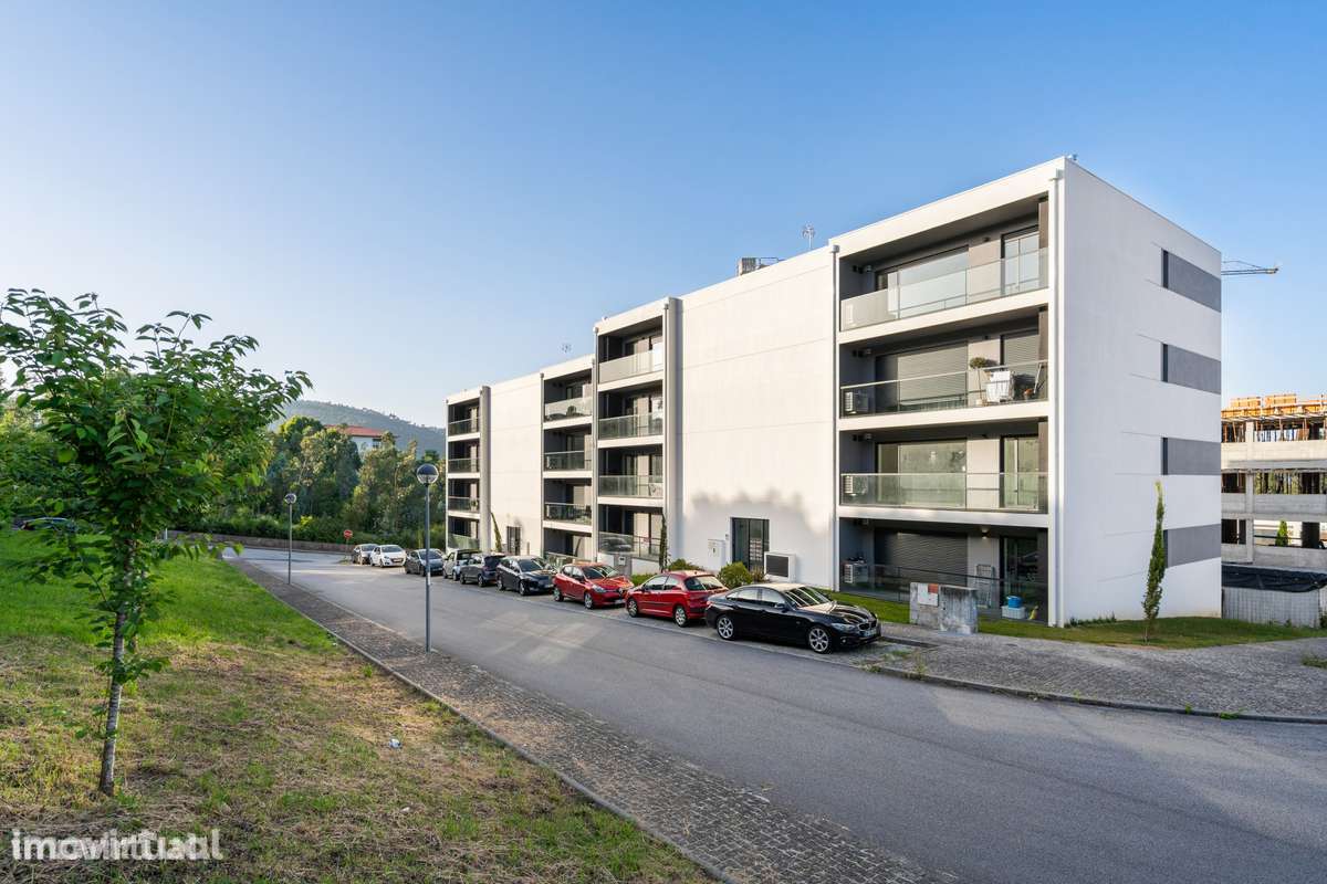 Apartamento T3 Novo com Vistas & Varanda - Grande imagem: 3/40