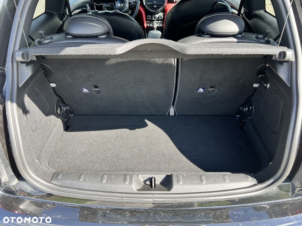 MINI John Cooper Works - 32