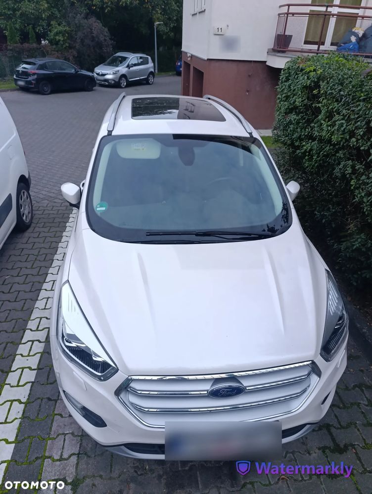 Ford Kuga - 10