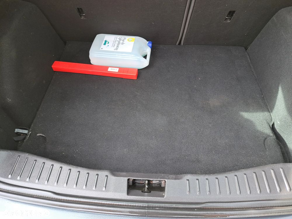 Ford Focus 1.6 TDCi Ambiente - 12