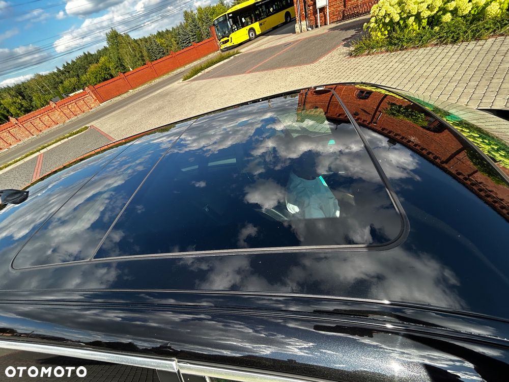 BMW Seria 5 530d xDrive - 28