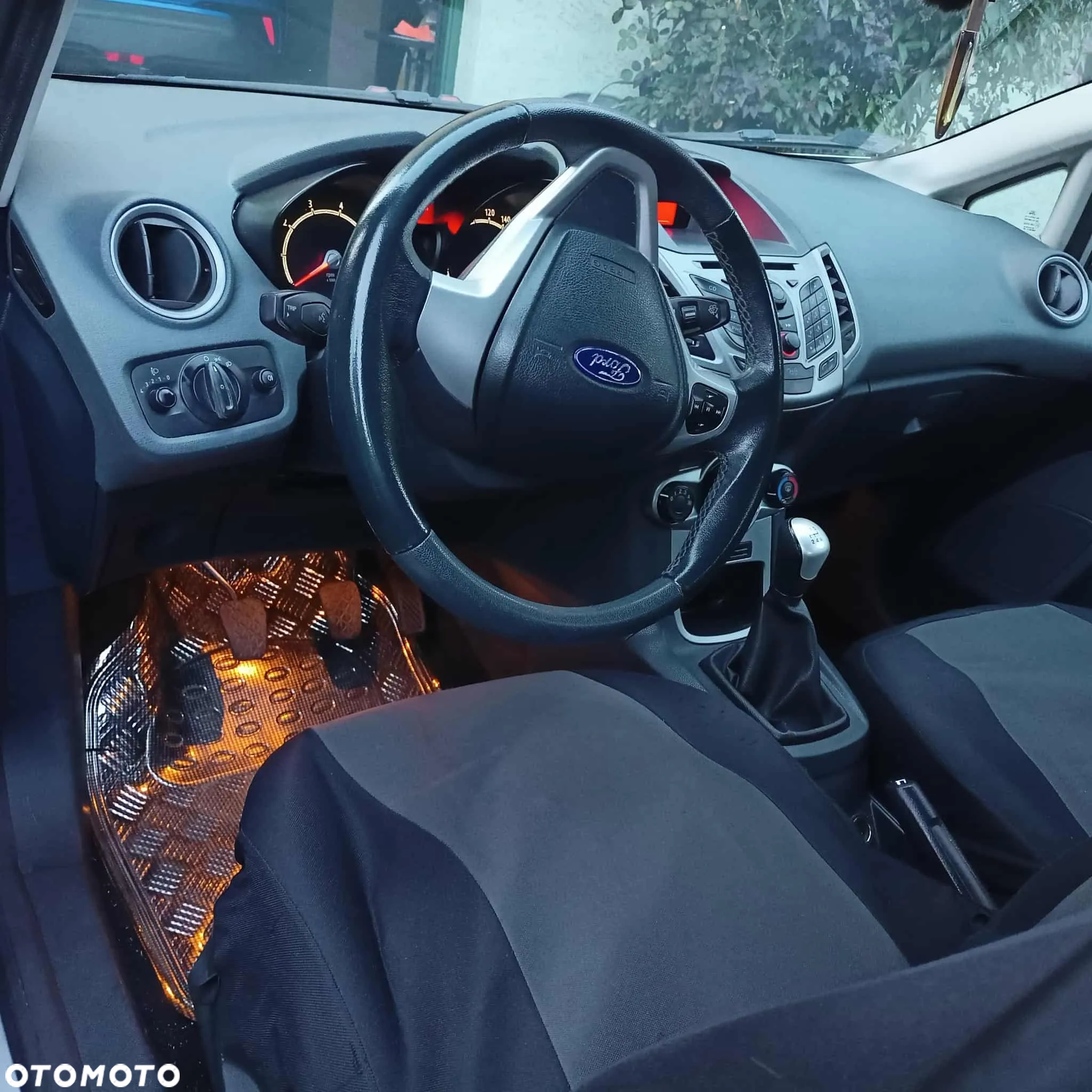 Ford Fiesta 1.25 Trend - 9