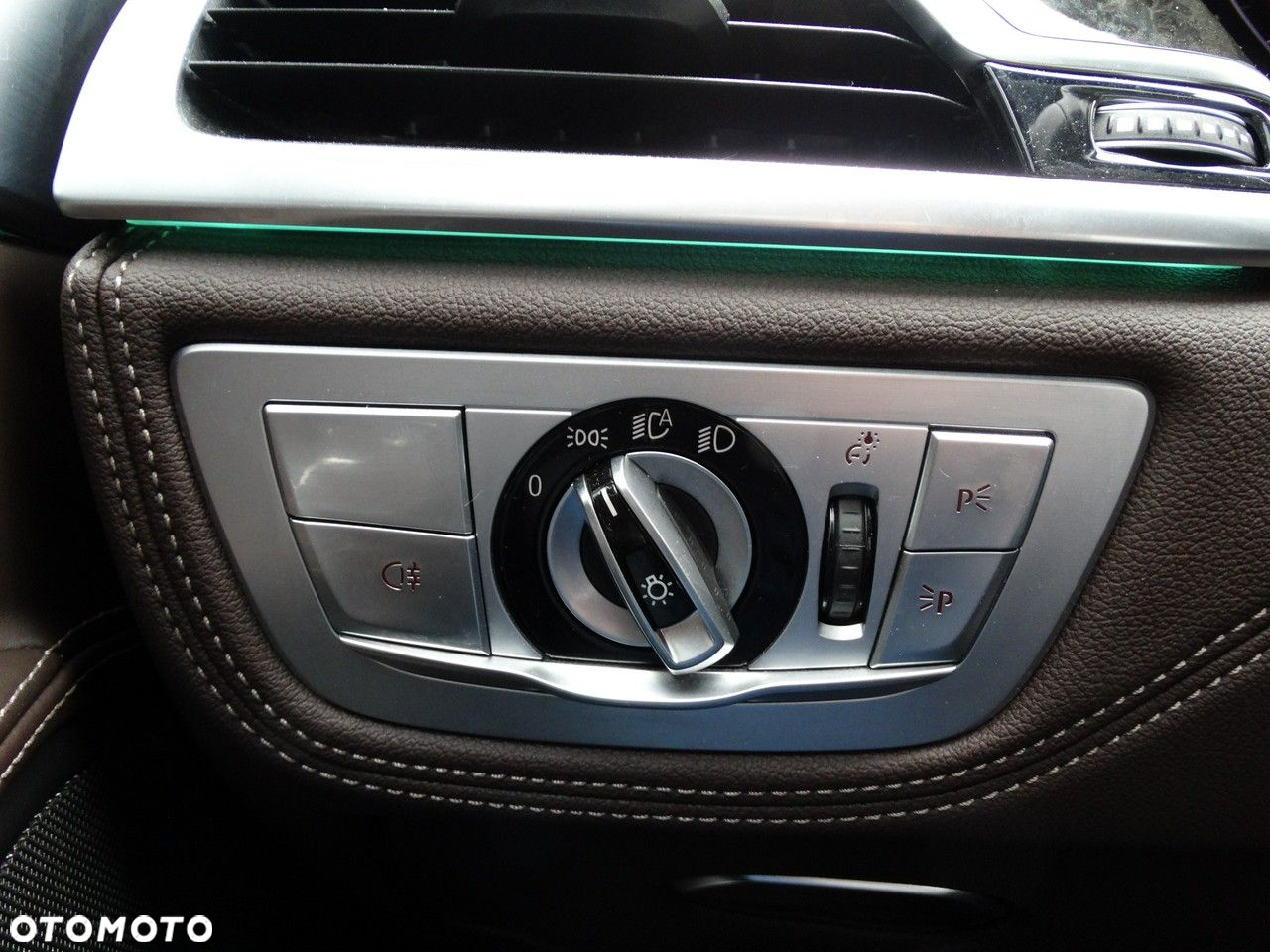 BMW Seria 7 - 29