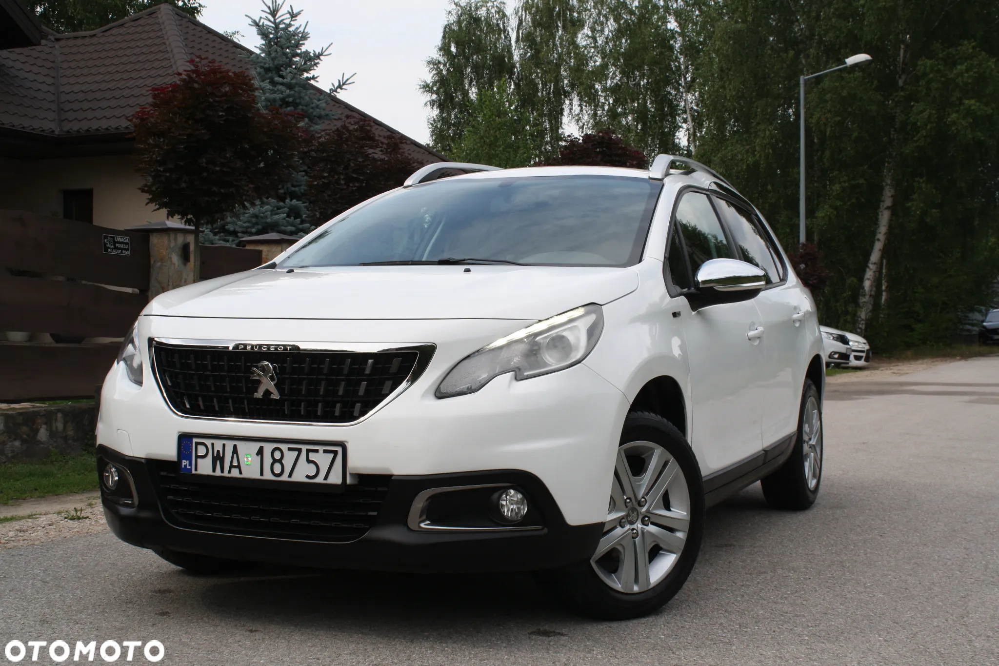 Peugeot 2008 1.2 Pure Tech Style S&S - 2