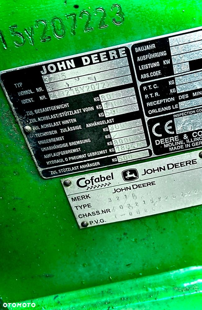 John Deere 3215 - 6