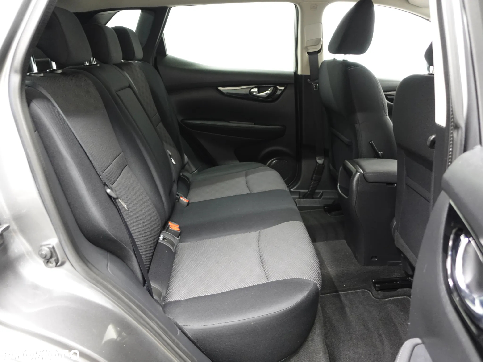 Nissan Qashqai 1.6 DCi N-Connecta Xtronic EU6 - 25