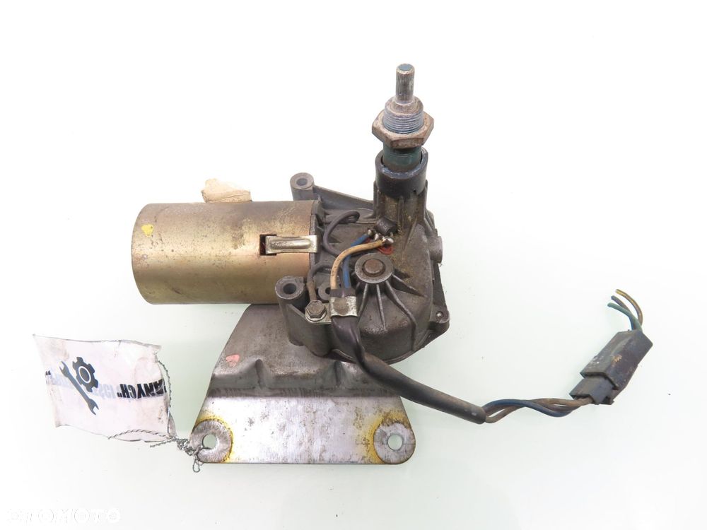 SILNICZEK WYCIERACZKI TYŁ JEEP CHEROKEE (XJ) - 2