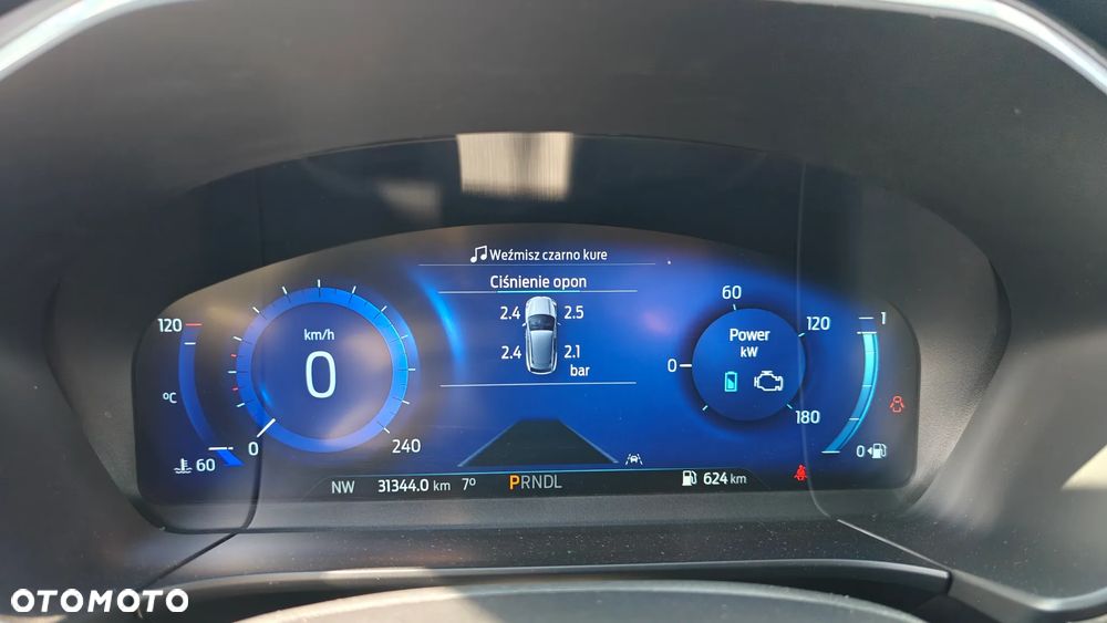 Ford Kuga - 25