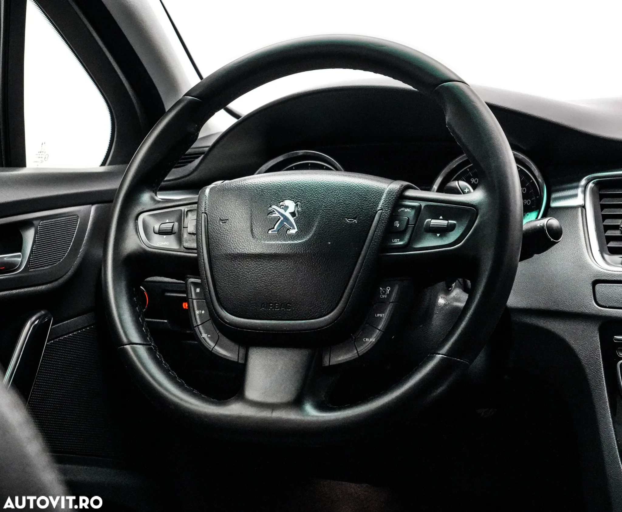 Peugeot 508 2.2 HDI FAP BVA GT - 17