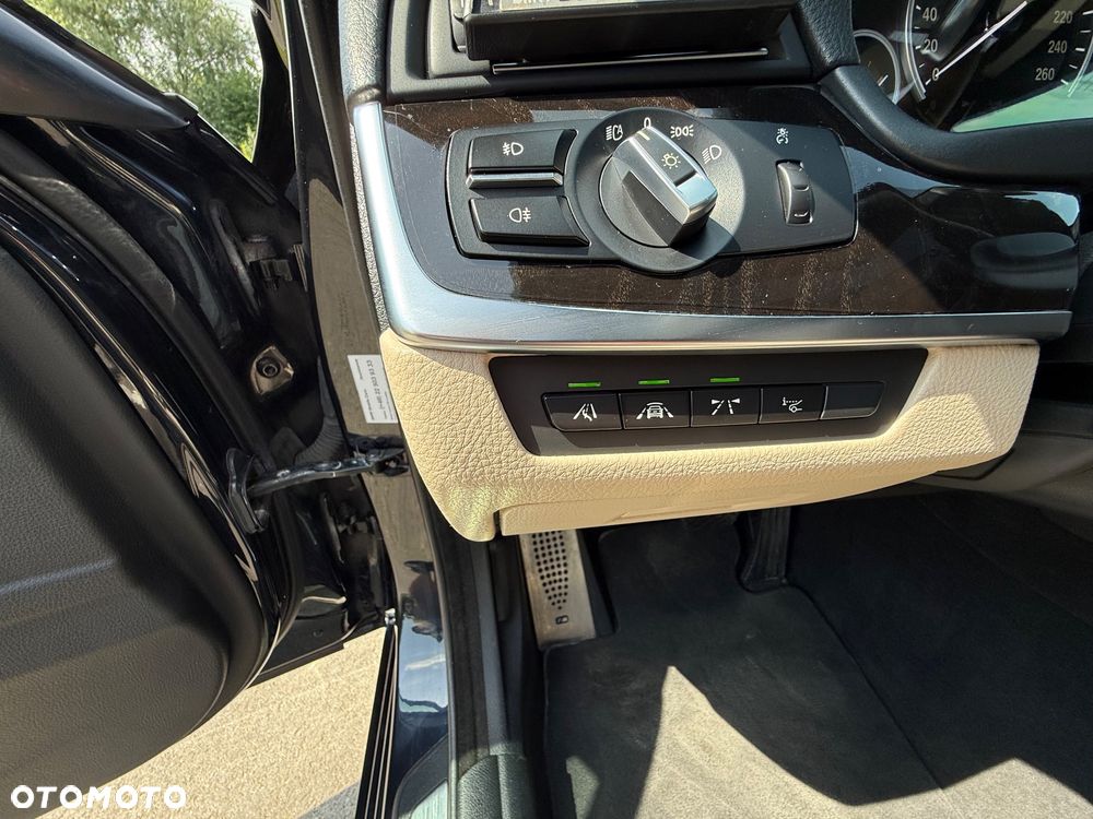 BMW Seria 5 530d xDrive - 21