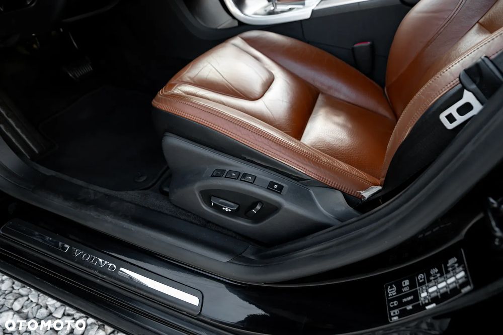 Volvo V60 D3 Geartronic Momentum - 20
