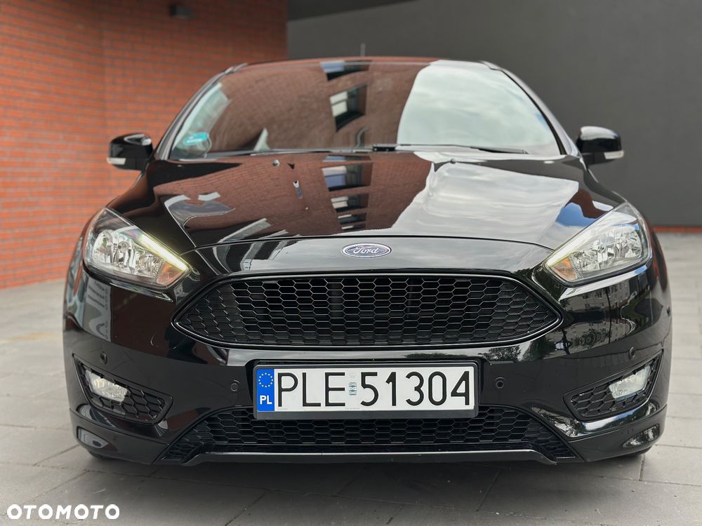 Ford Focus 1.5 EcoBoost STart-Stopp-System ST-LINE - 2