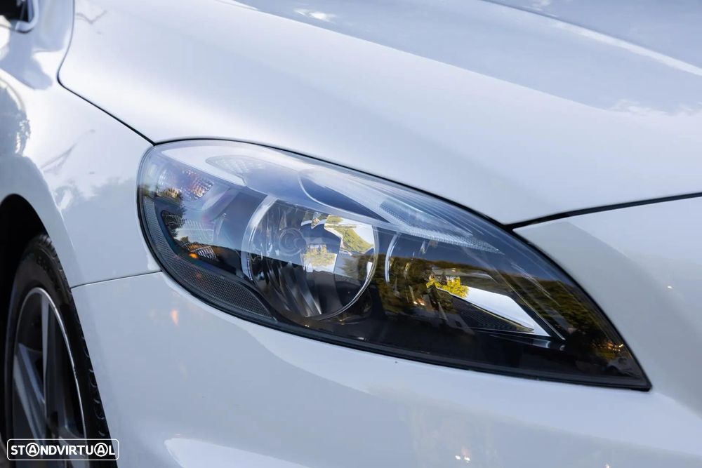 Volvo V40 1.6 D2 R-Design - 10