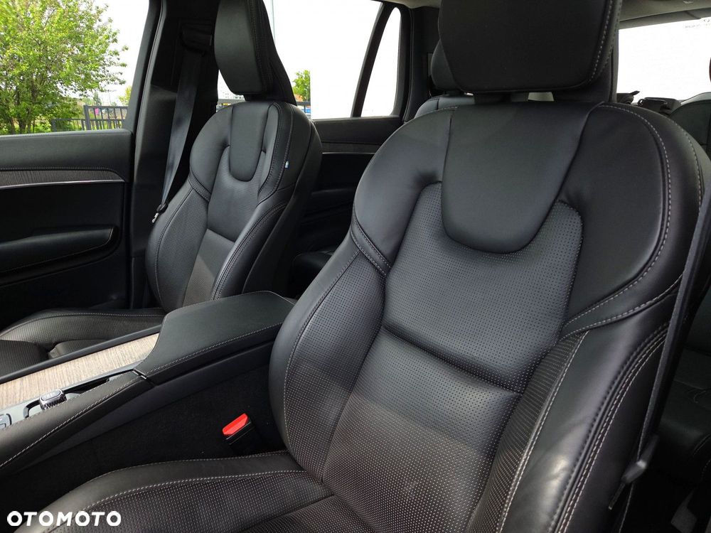 Volvo XC 90 B5 B AWD Plus Bright - 25